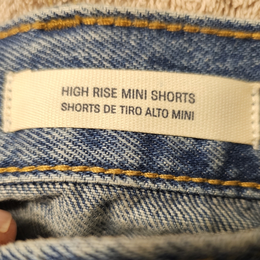 Mini Cut-off High Rise Blue Jean Shorts. Size:4. - Picture 6 of 11